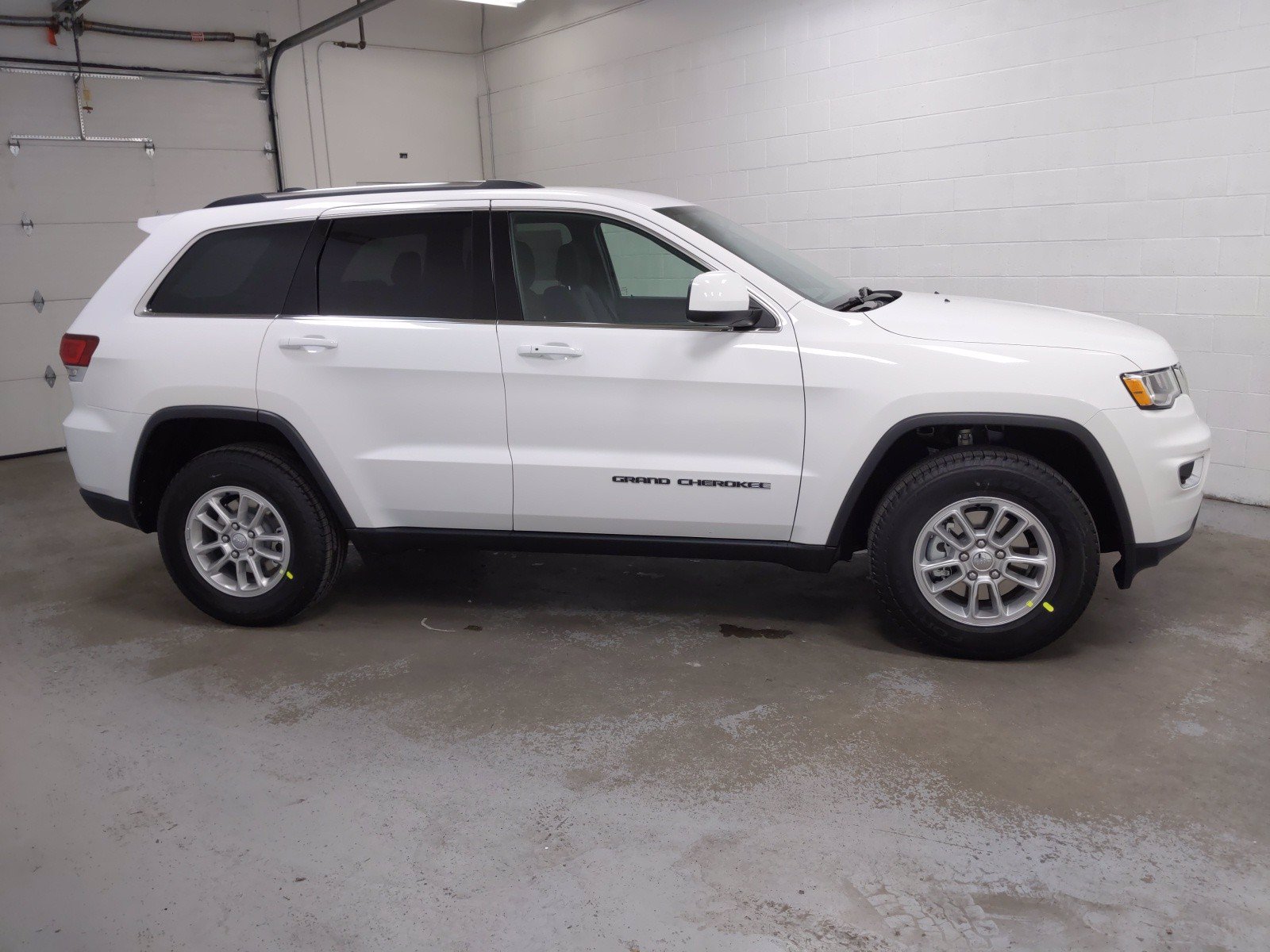 New 2020 Jeep Grand Cherokee Laredo E Sport Utility #1J00334 | Ken ...