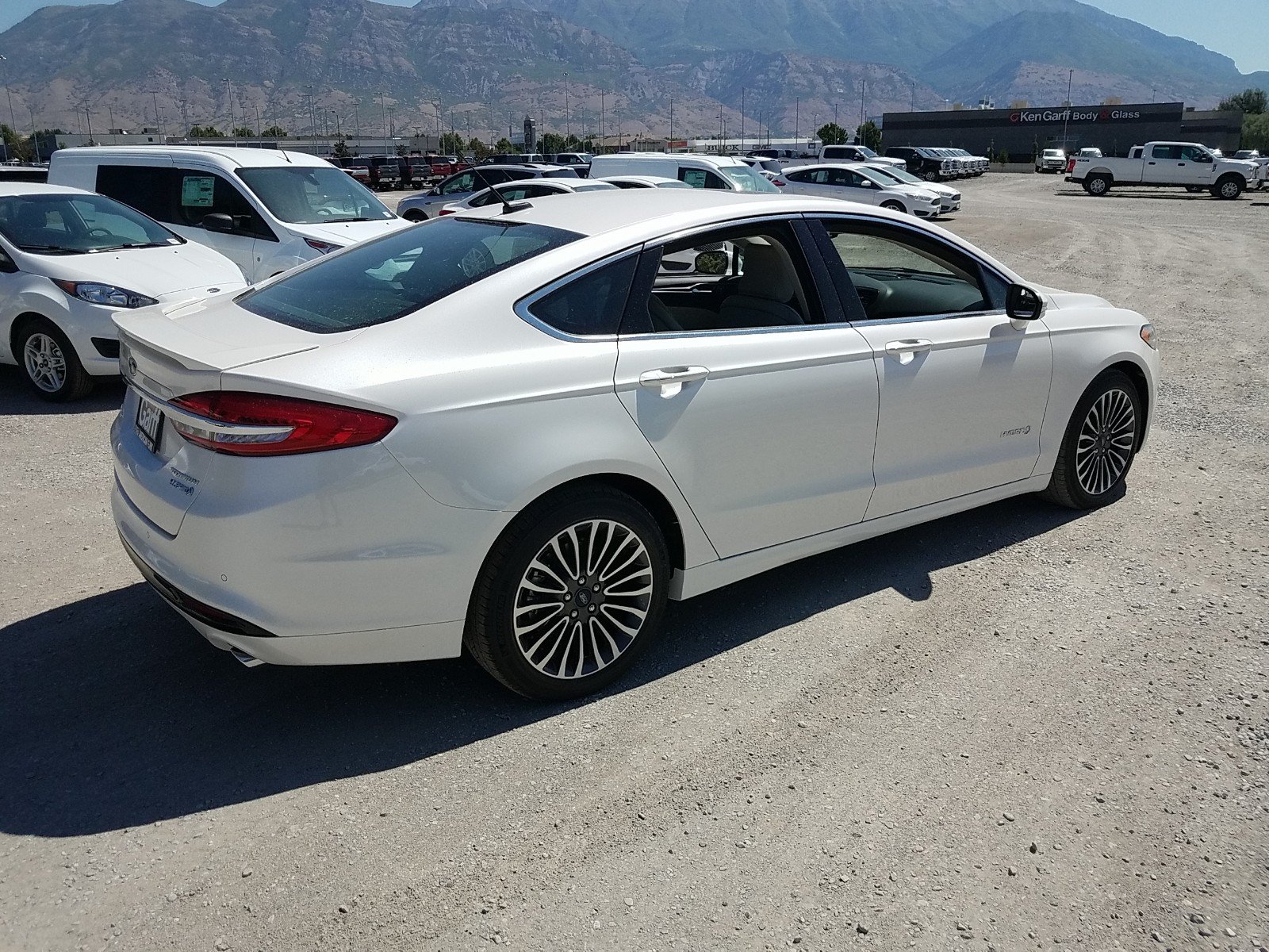 Ford fusion hybrid titanium