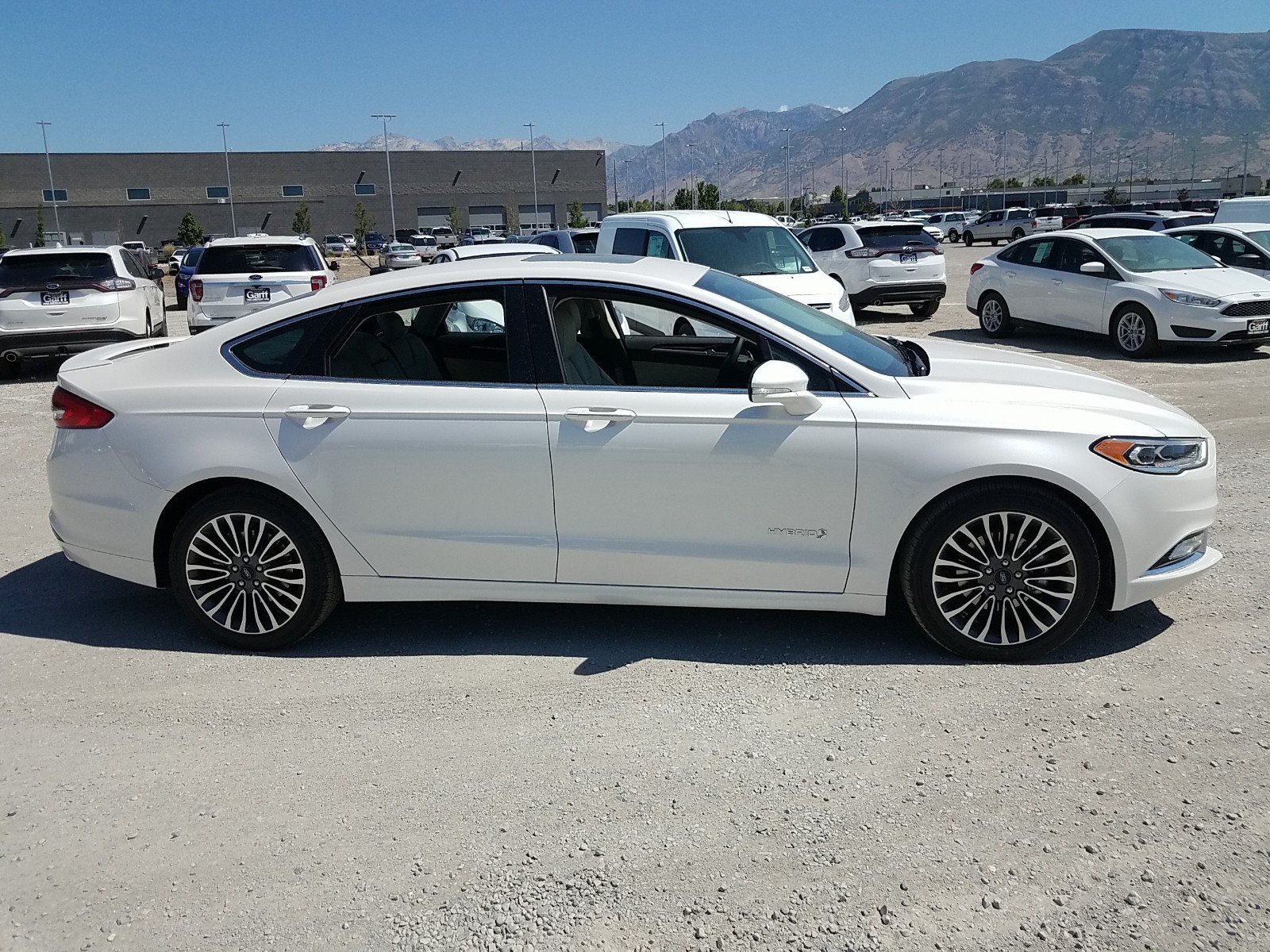 Ford fusion hybrid titanium