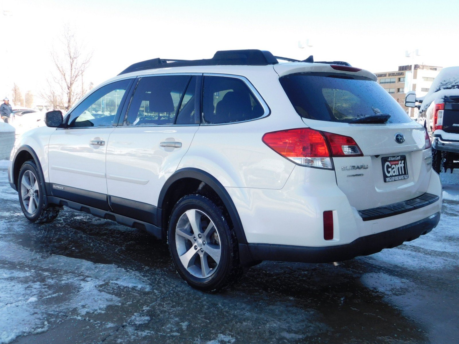 PreOwned 2014 Subaru Outback 3.6R Limited Sport Utility 