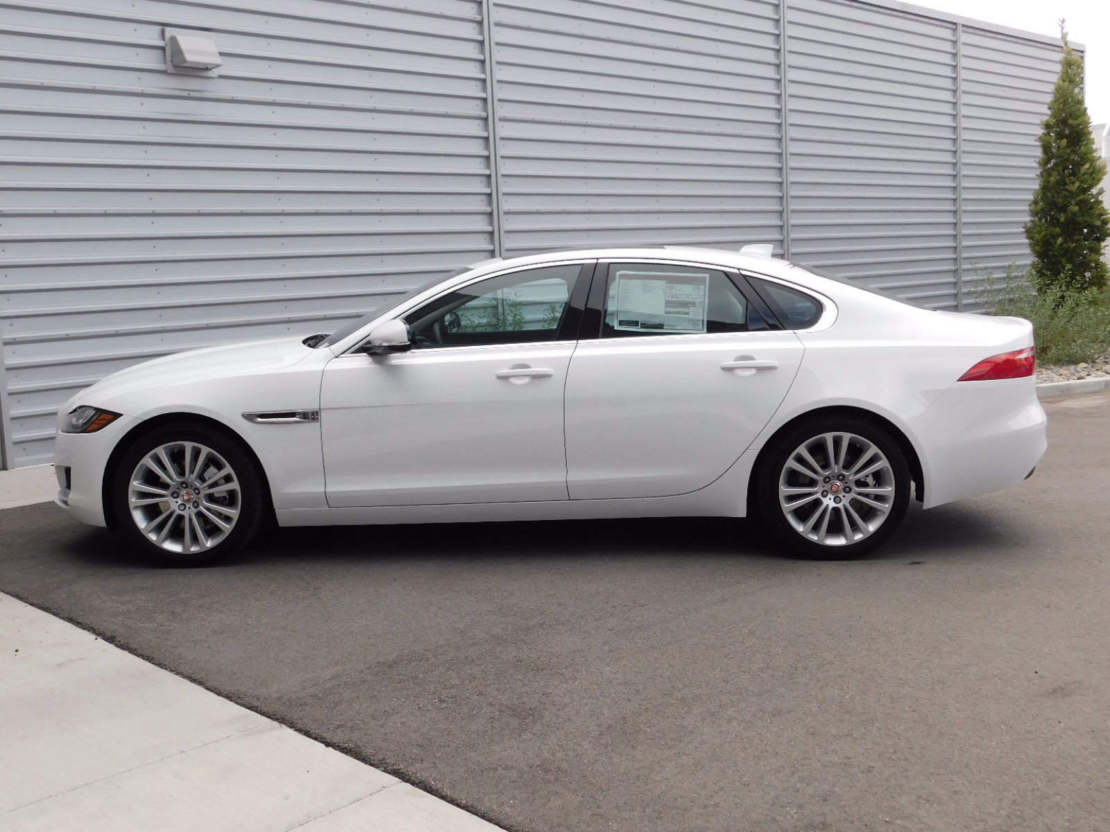 Jaguar xf 25t