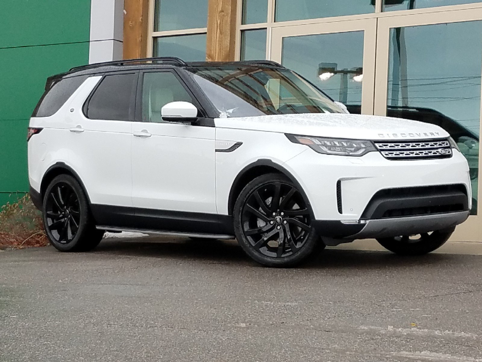 Land rover discovery 2019