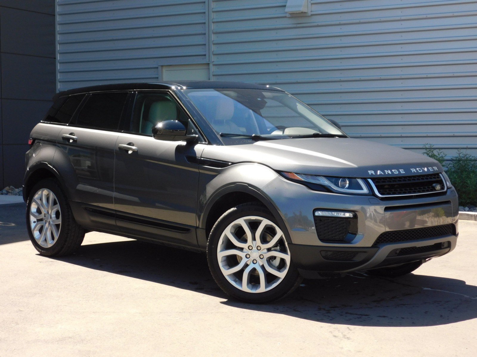 New 2018 Land Rover Range Rover Evoque SE Sport Utility #1R8073 | Ken ...