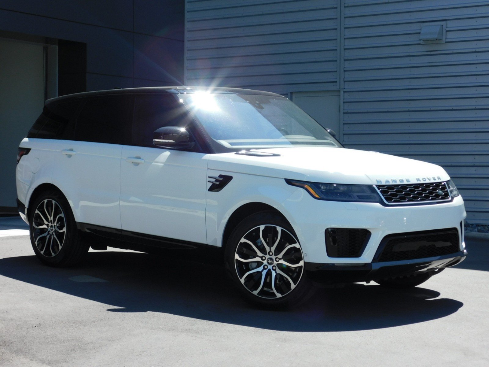 New 2018 Land Rover Range Sport Hse Utility 1r8379 New 2018 Land Rover Range Sport Hse