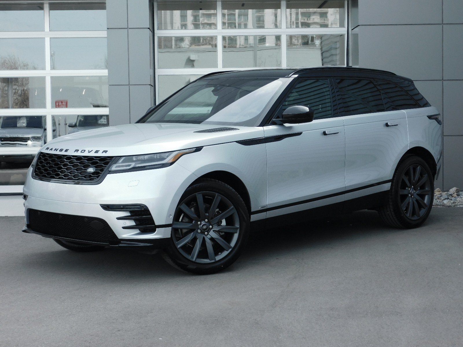 New Land Rover Range Rover Velar R Dynamic Hse With Navigation 4wd
