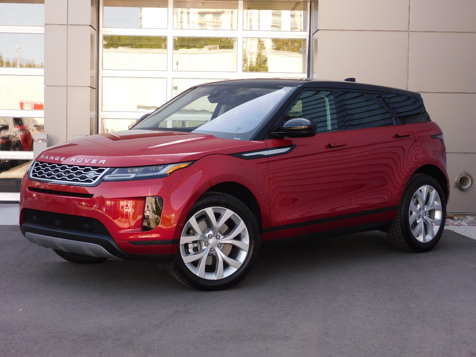 New Land Rover Range Rover Evoque Se With Navigation Awd