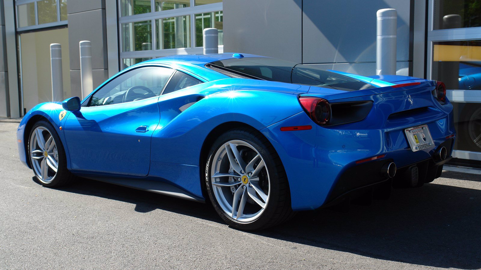 Certified Pre Owned 2019 Ferrari 488 Gtb 2dr Car 1k9017